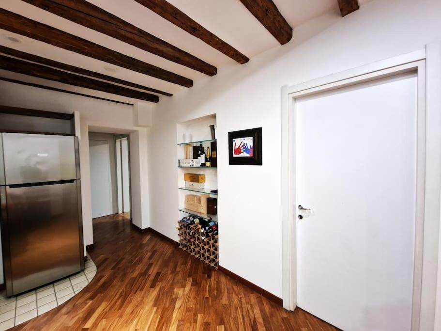 Magnifico Appartamento Ristrutturato Mailand Exterior foto