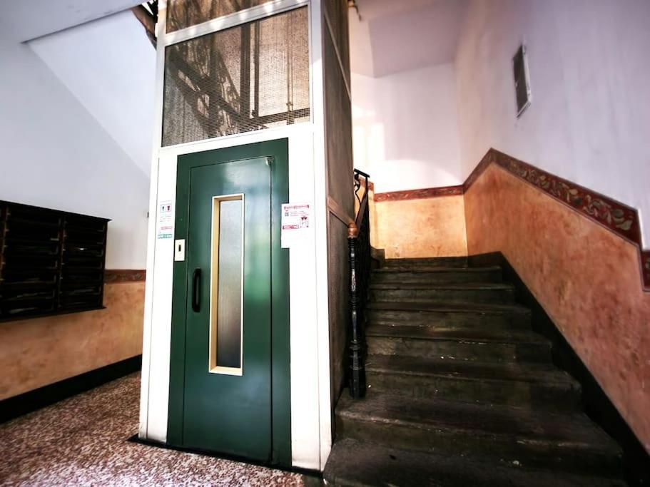Magnifico Appartamento Ristrutturato Mailand Exterior foto