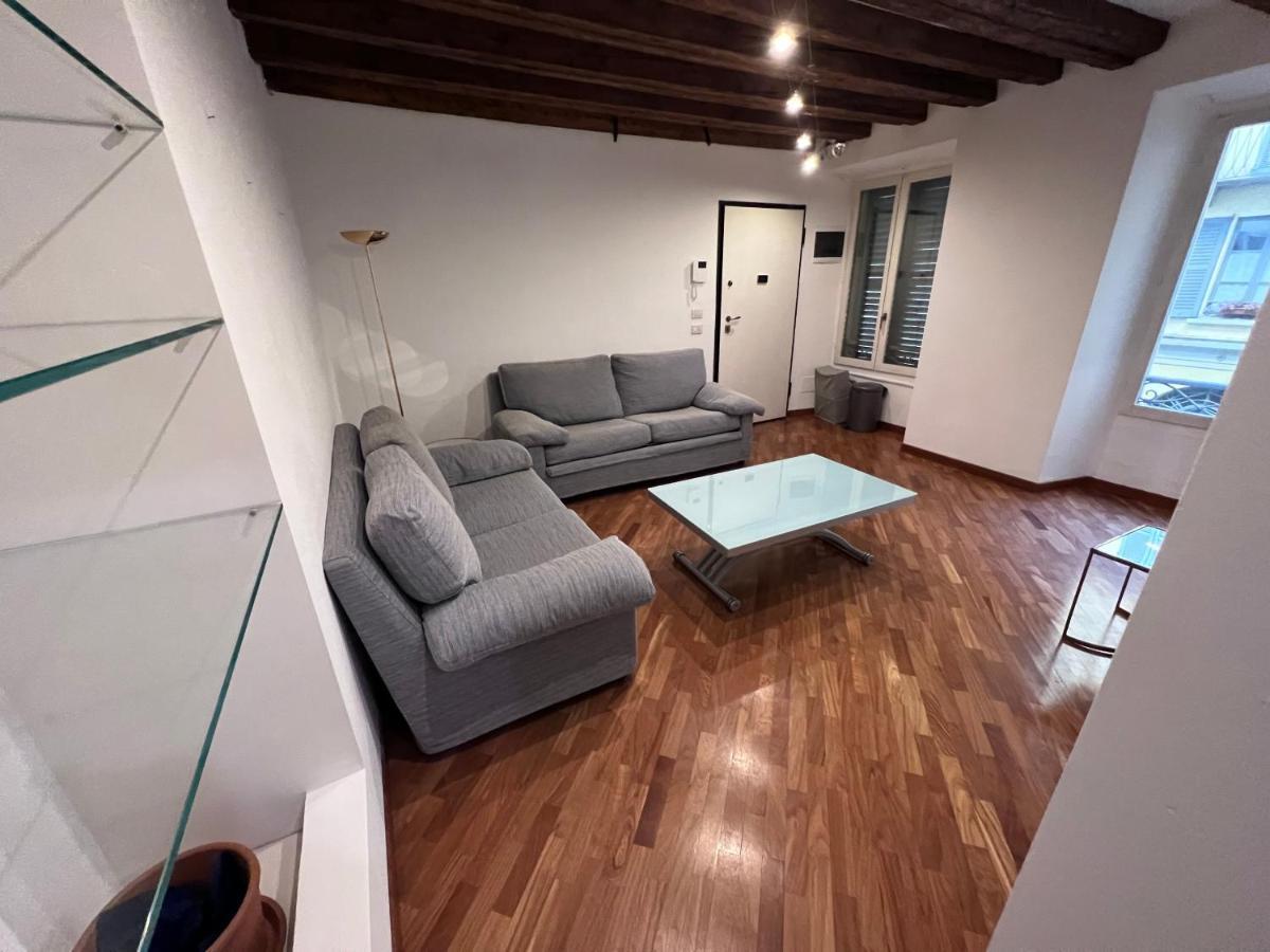 Magnifico Appartamento Ristrutturato Mailand Exterior foto